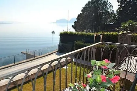 Apartmán Sleeps 3 Pool Wifi Meina