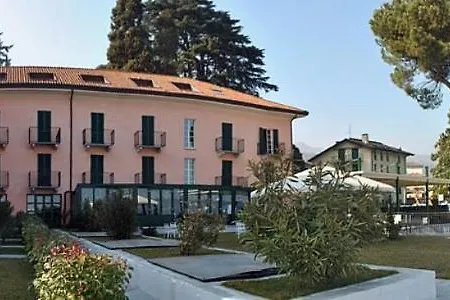Sleeps 3 Pool Wifi Apartmán